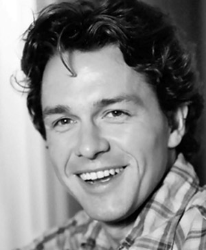 Picture of Julian Ovenden