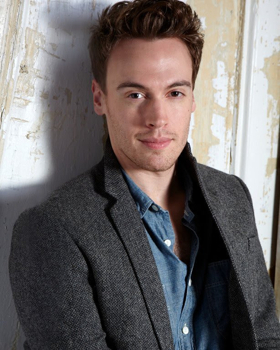Picture of Erich Bergen