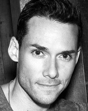 Picture of Aaron Rhyne