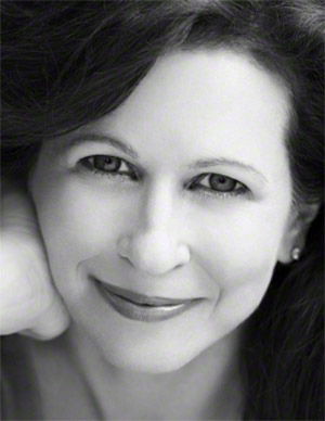 Picture of Kirsten Wyatt