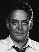 Picture of Raul Julia