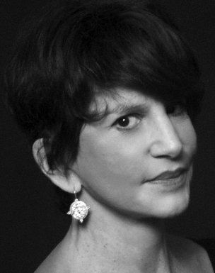 Picture of Mercedes Ruehl