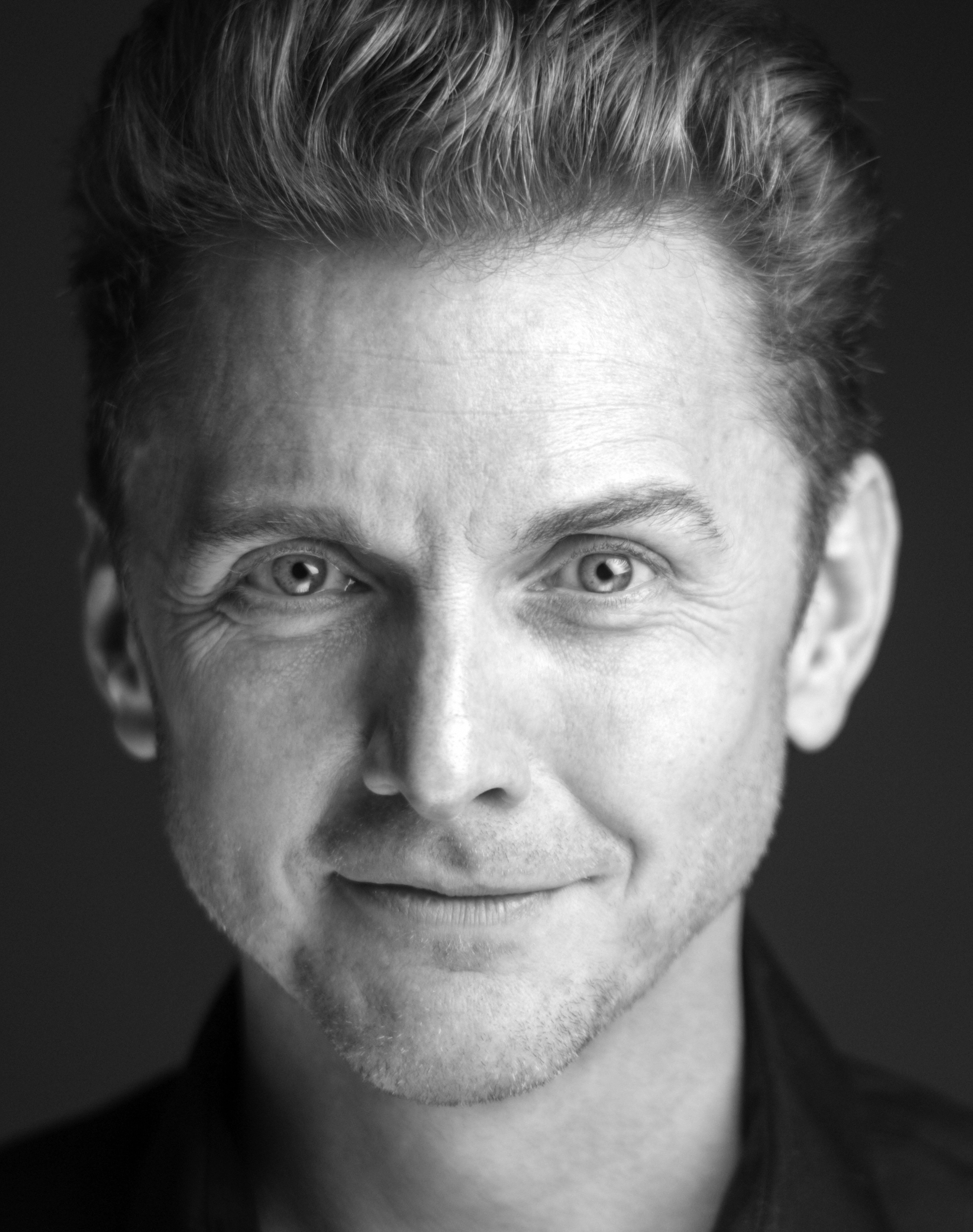 Picture of Jason Danieley