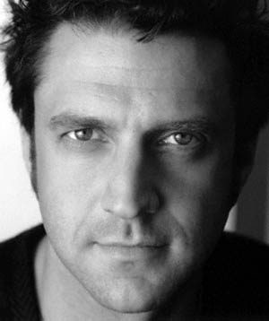 Picture of Raul Esparza
