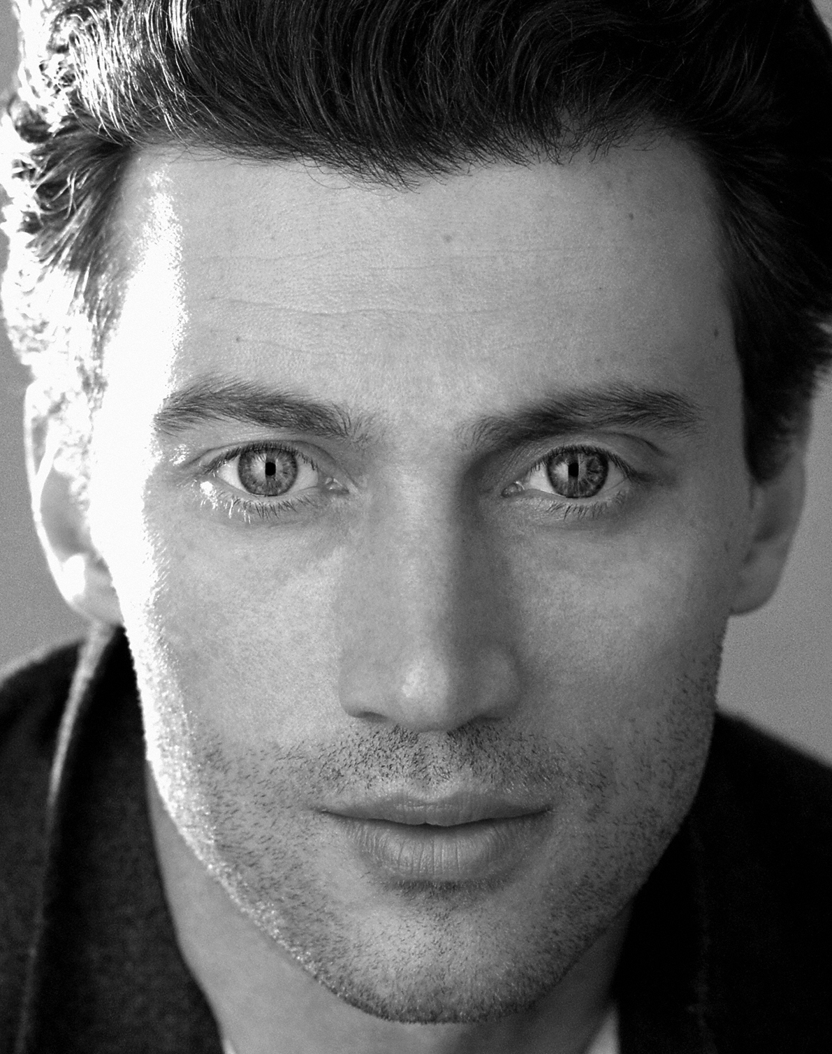 Picture of Bryce Pinkham